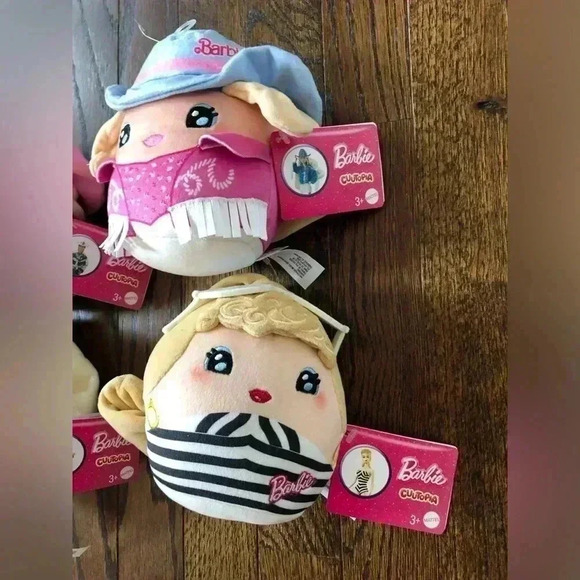 Barbie x Cuutopia 5” NWT 4-pack: Ken, Cowgirl/Vintage/Iconic Pink Barbies - Picture 5 of 7